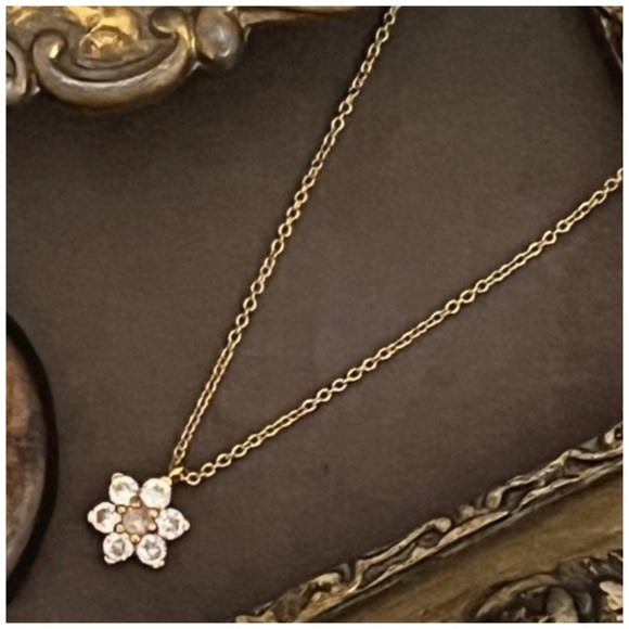 KATE SPADE • Gold Myosotis Clear Flower Pendant Necklace - Picture 4 of 4